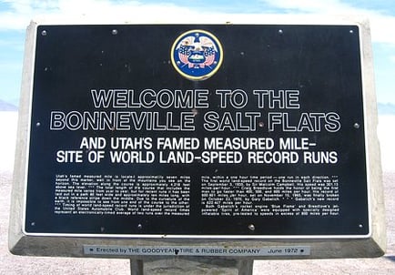 bonneville-salt-flats-sign